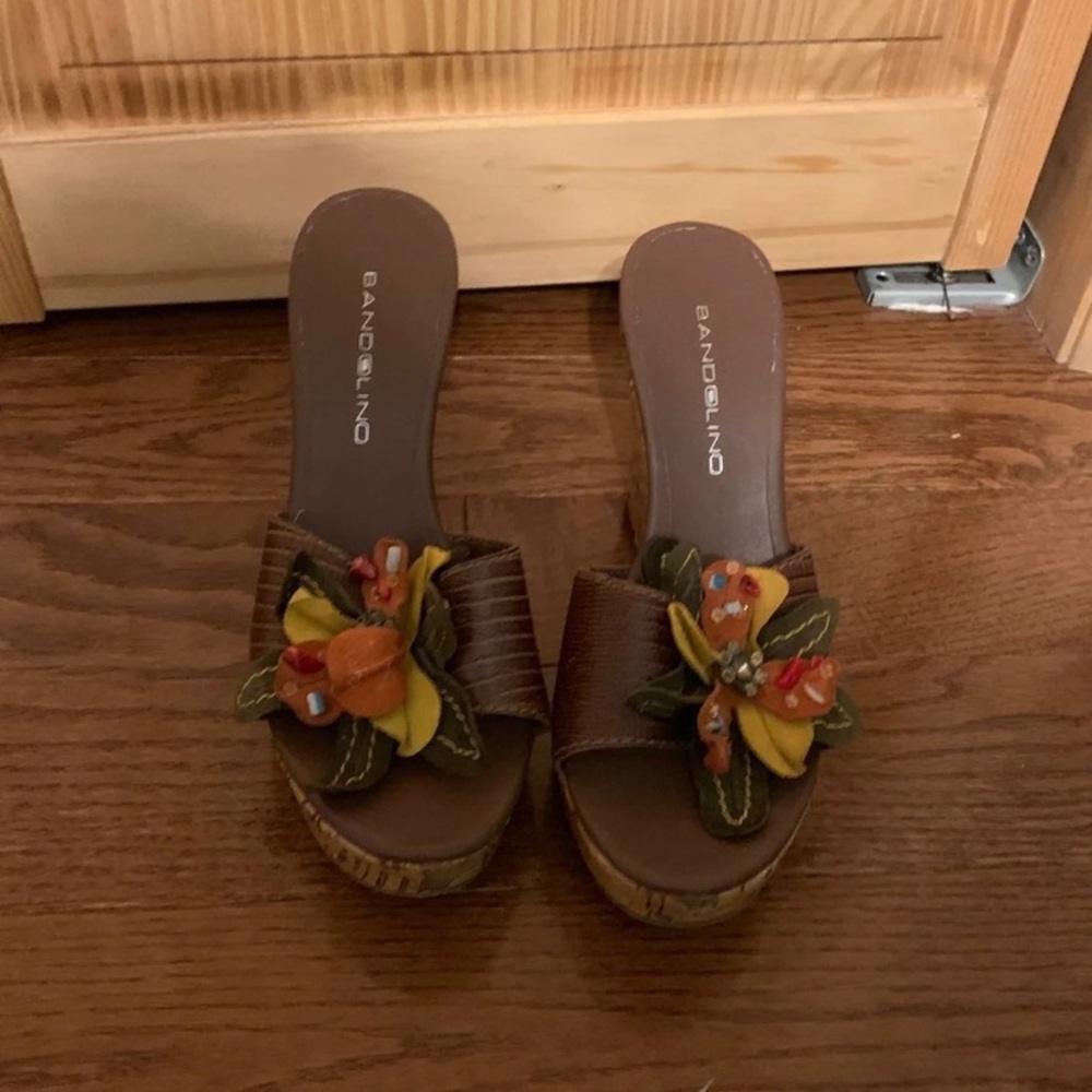 Cute flower heels on sale